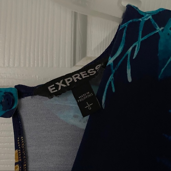 Express Tropical Floral Romper - Picture 2 of 5